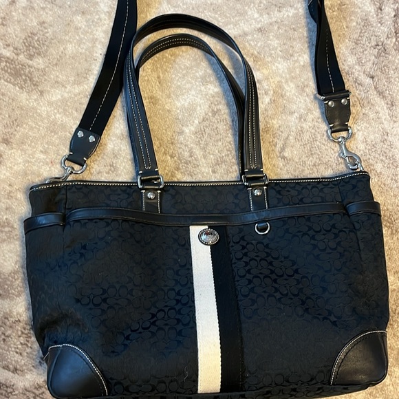 COACH F13813 VOYGER  BLACK CANVAS & LEATHER TOTE BAG - Picture 3 of 13
